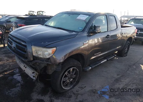 2013 Toyota Tundra Grade 5.7L V8 из США, поврежденный, VIN 5TFUY5F17DX294453